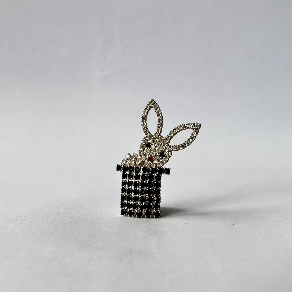 VINTAGE BUTLER & WILSON EASTER BUNNY IN TOP HAT BROOCH