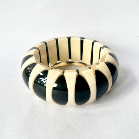 CHUNKY BLACK & CREAM RESIN BANGLE