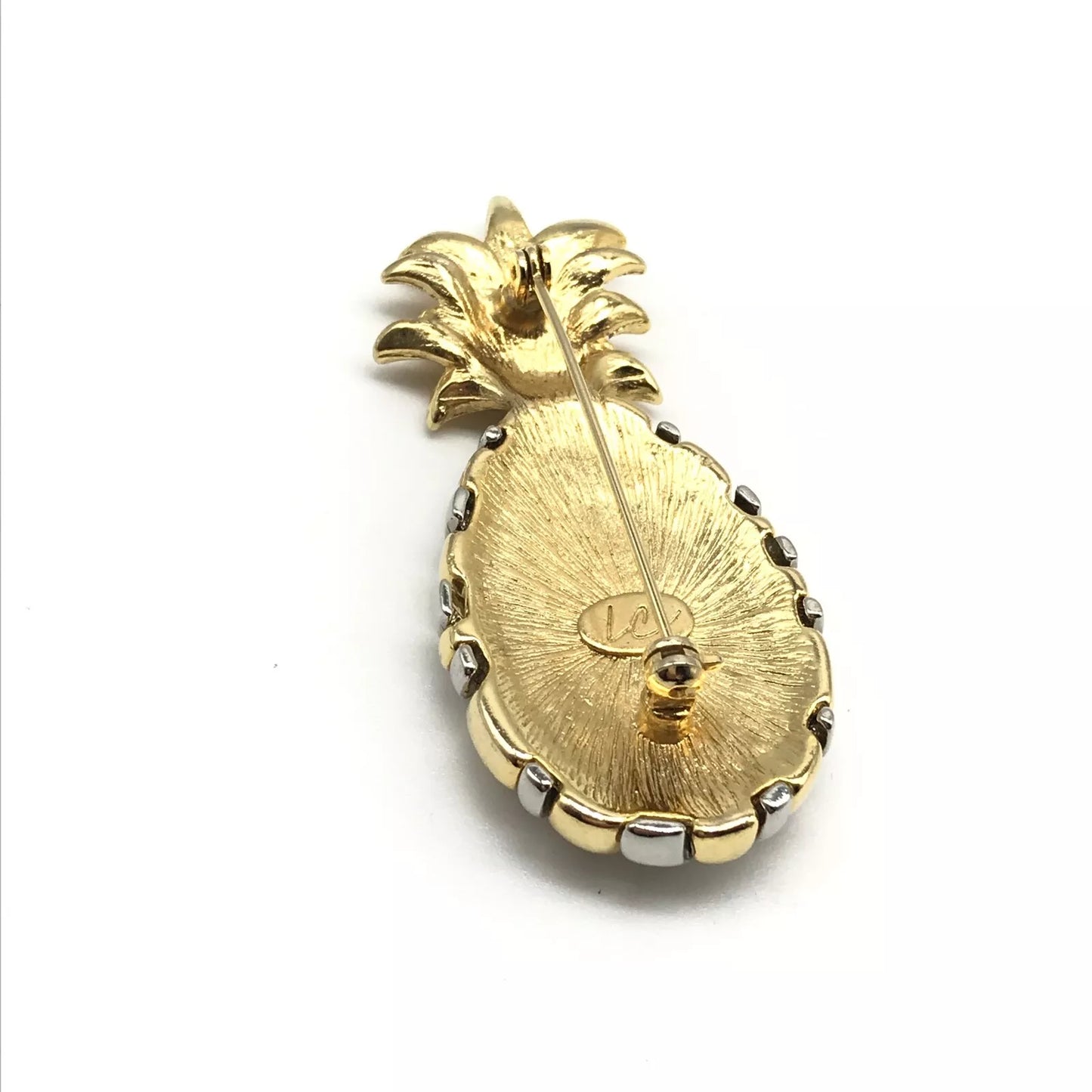 LIZ CLAIBORNE BROOCH