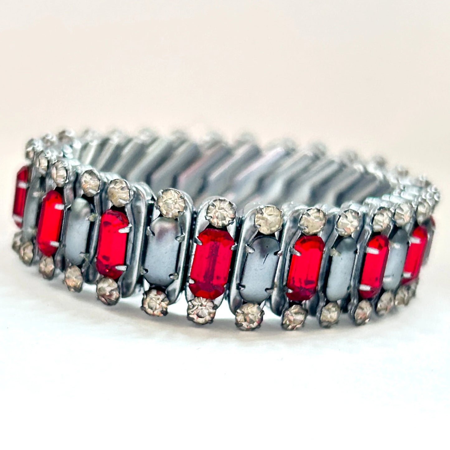 VINTAGE RHINESTONE BRACELET 